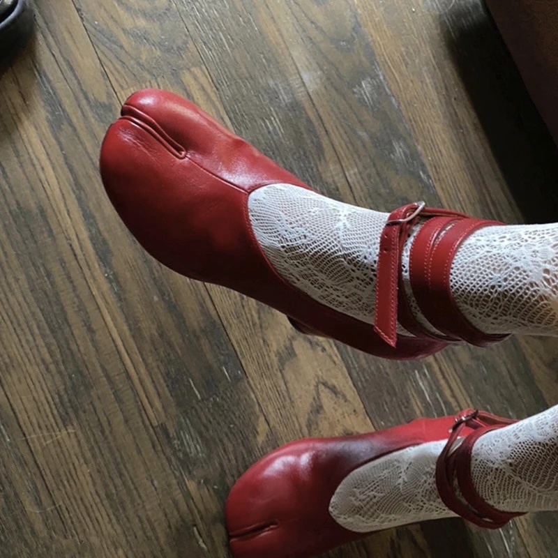 Vintage Fashion Online - Damskie czółenka z dzielonym palcem, na