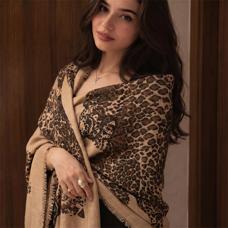 Hidżab i chusta w stylu vintag – Vintage Women Fashion recenzja i cena
